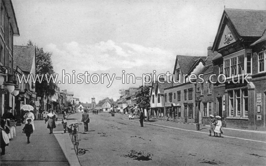 The Post Office and High Street, Hoddesdon, Herts. c.1915